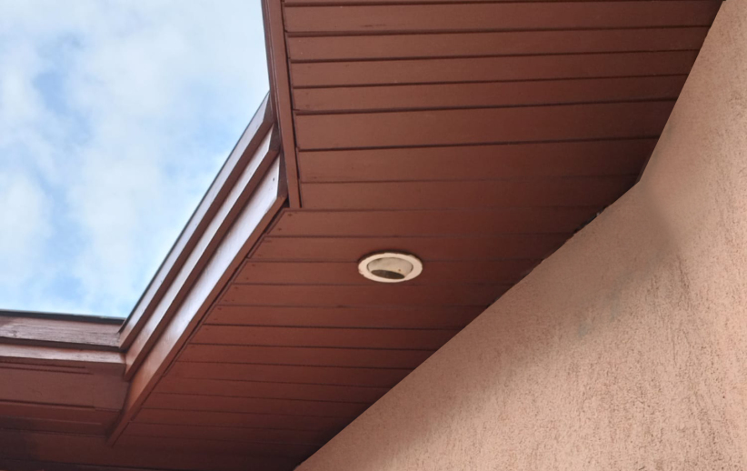 Régi fa ajtó felújítás előtt és után